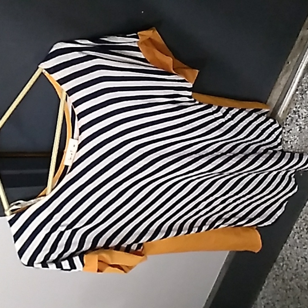 Colorblock Tunic - Picture 4 of 5